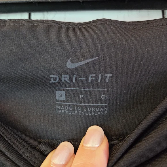 Nike Women's Black Leggings with White Swoosh - Picture 7 of 12